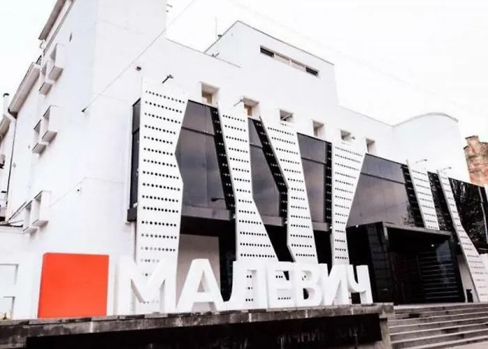 Apartment смарт біля оперного театру