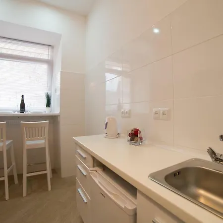 смарт біля оперного театру Daire Lviv