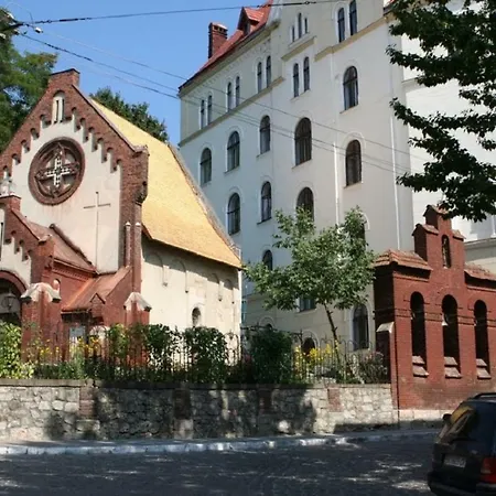 Mini-smart Economy On Saint Teodor 5 * Lviv